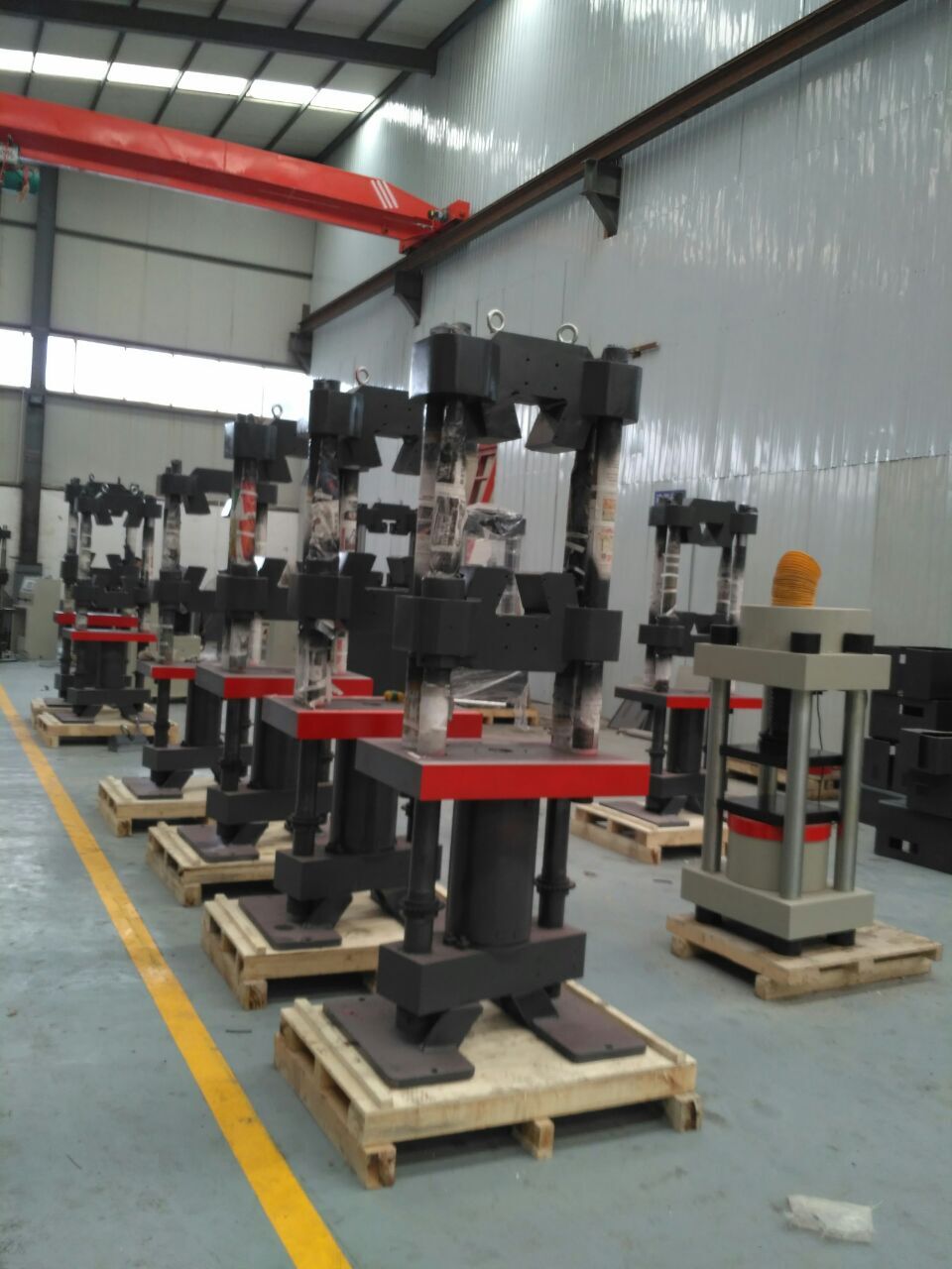 液壓萬能試驗(yàn)機(jī)